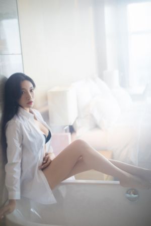 男总裁在办公室被c呻吟_BD超清免费观看