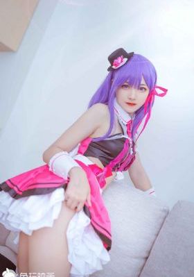 一边按摩一边女同_超清版蓝光版中文字幕包